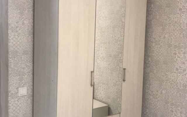 Stilnaya Ryadom S Morem Flat