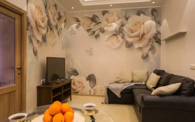 Samotsvet 11 Na Kievskoy 3 Apartments
