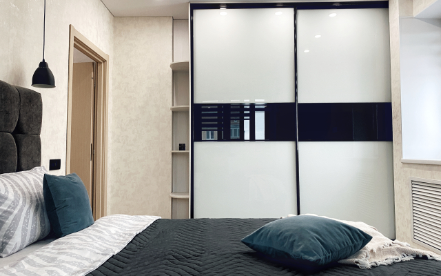 Апартаменты Монтажников 53