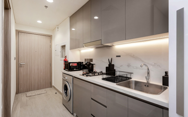 Modern Studio In Azizi Riviera Apartments