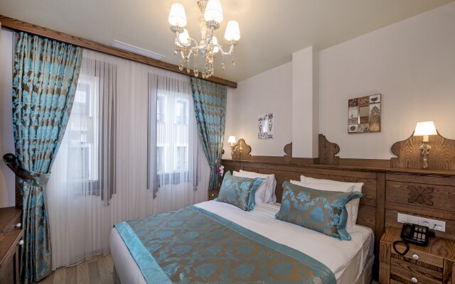Perapolis Hotel