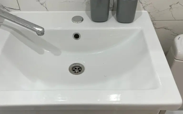 Kvartira Uutnaa Svetlaa Kvartira s Novym Remontom v Centre Goroda