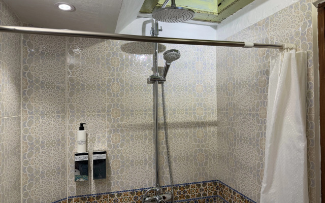 Usman Heritage Mini-hotel