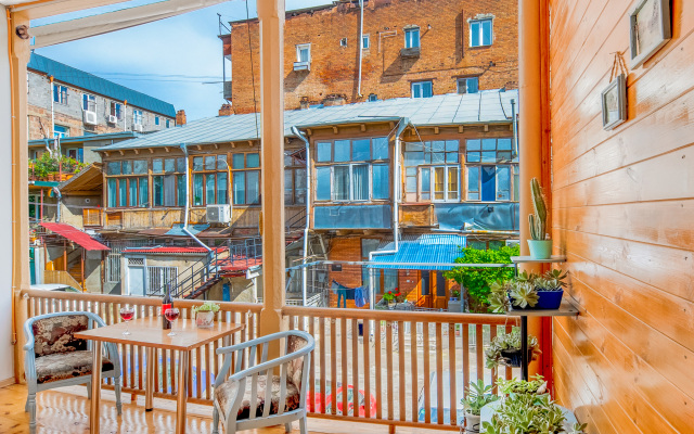 Cozy Qolga In Old Tbilisi Apartments