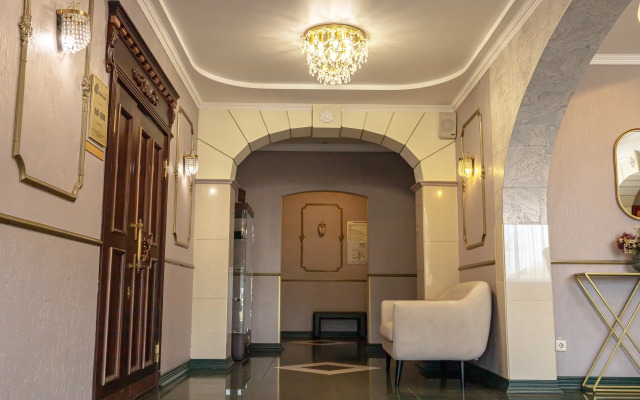 Oktyabr'skaya Hotel