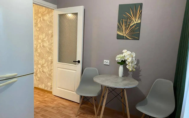 Bulvar Molodezhi 11 Flat
