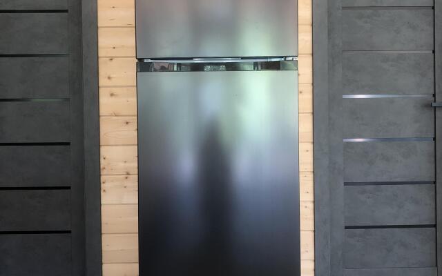 Luxme House Guest House