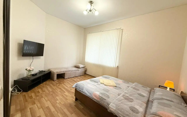 Квартира Двухкомнатная эконом на Тульской 76