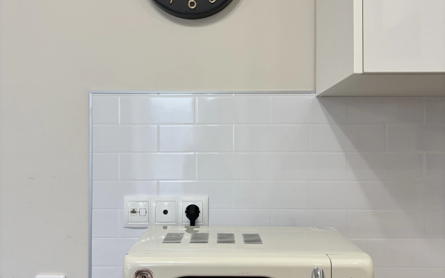 Uyutnaya S Novoy Mebelyyu I Tekhnikoy Flat