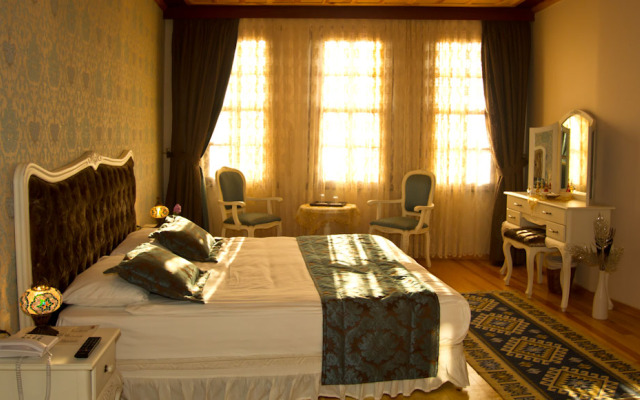 Esans Hotel