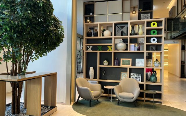 YES Marata Apart-Hotel