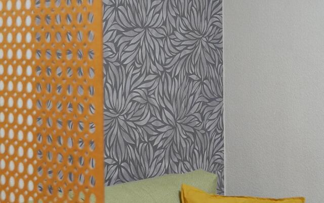 Апартаменты на метро Южная