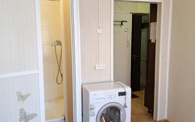 Na Ulitse Karla Marksa 108/1 Flat