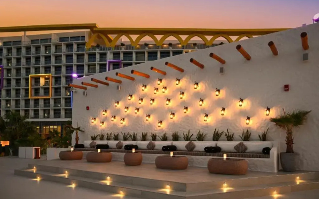 Kurortnyj ' Centara Mirage Beach Resort Dubai