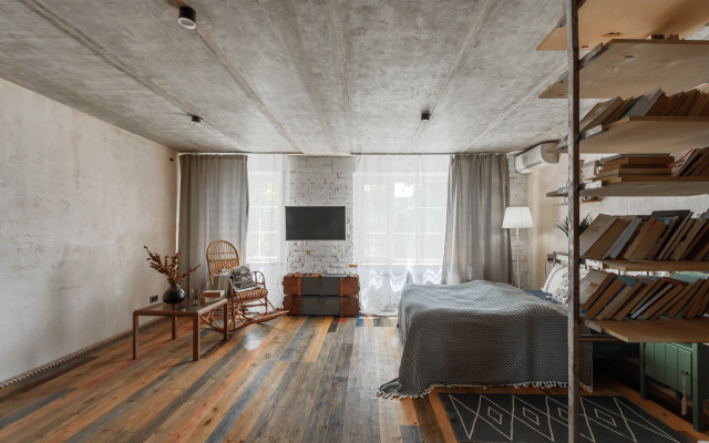 Knizhny Loft Flat