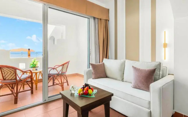 Курортный отель Domina Coral Bay Resort