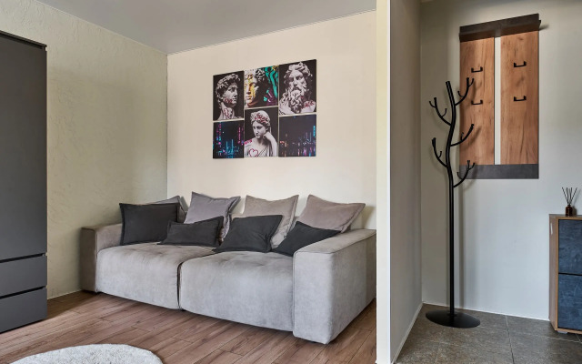 Uyutnaya Naprotiv Tsentralnogo Parka Flat