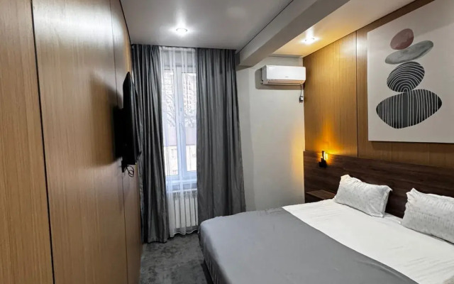 Отель Airis Residence