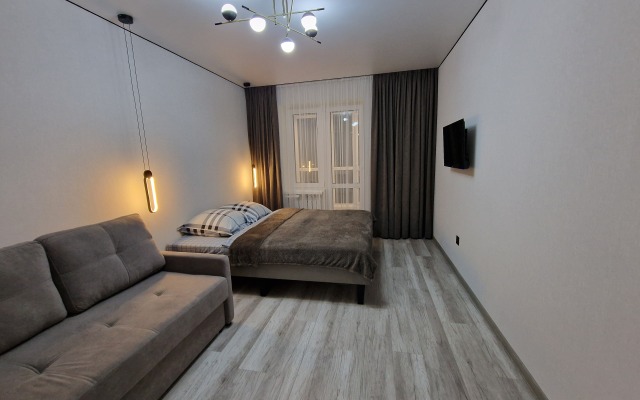 V Tsentre S Gostinnoy I 2 Spalnyami Apartments