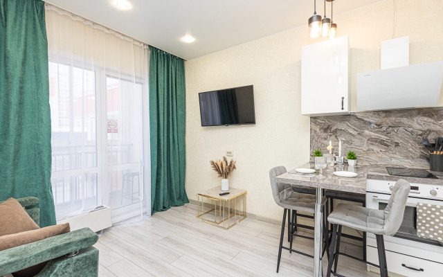 Квартира рядом с теннисным кортом и парком Сибирь House