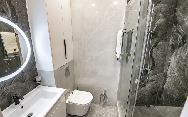 Апартаменты возле Театра и моста, недалеко от центра. Брянская 18.