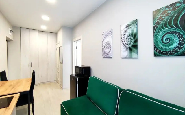 Izumrudnaya 38/1 Flat