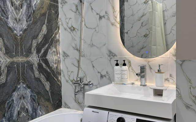 Zhk Medina Tower Bolshaya 3-Kh Komn Apartments