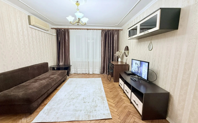 Квартира большая у Ленинградского рынка