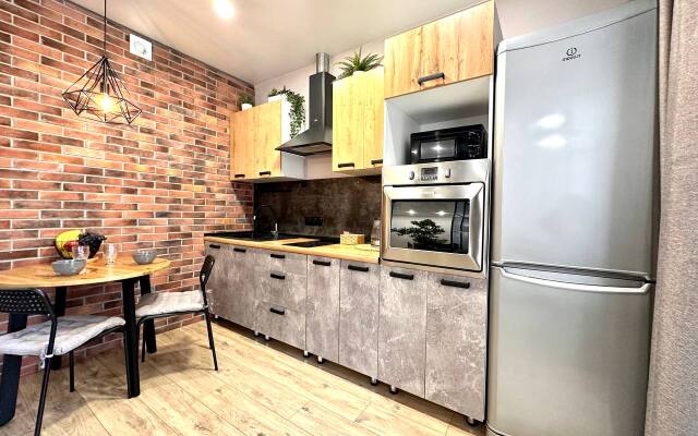 V Novom Dome Flat