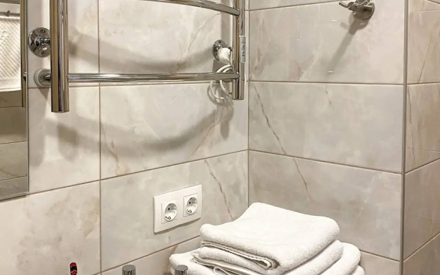 Апартаменты с двумя кроватями, балконом и ванной, с 15 по 17 этаж