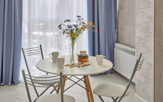 Apartamenty <<Kolokol'cik>> Iriny Savel'evoj s vidom na gory u vhoda v Nacional'nyj Park