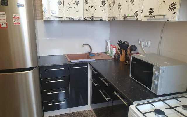 Апартаменты Пять Звёзд на Созидателей