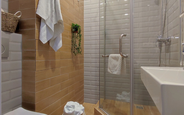 Квартира ГП 2/95 Дизайнерская и бассейн на территории комплекса