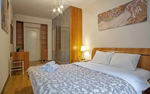 Квартира Двухкомнатная на Кутузовском Проспекте