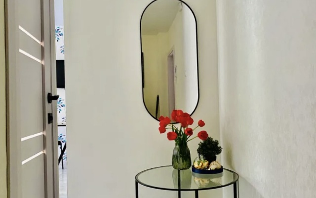 Dvukhkomnatnye nedaleko ot vokzalov Sinyaya ptichka Apartment
