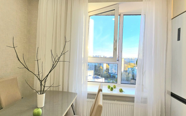 Ryadom S Metro I Gorkinskim Lesom Flat