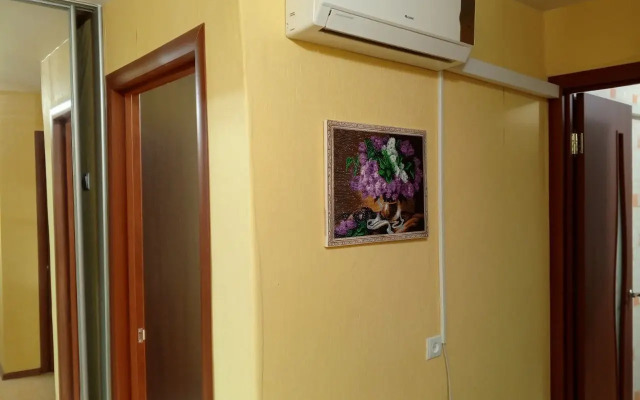 Atmosfernaya Kvartira V Tsentre Goroda Flat