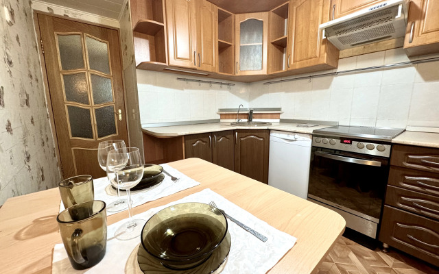 2-Komn Apartland  Lenina Metallurgov Mira Tsentr Flat