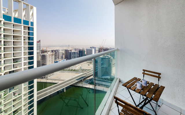 Апартаменты Modern Studio at Damac Maison Prive