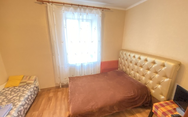 3 Komnatnaya Kvartira Naprotiv Akvaparka Flat