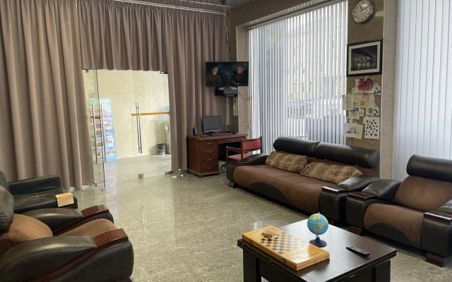 Tsentralnyij Guest House