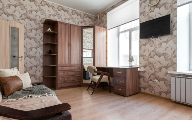 Квартира MyHomeYourHome на Коломенской д.10