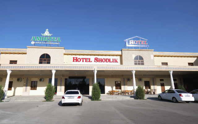 Shodlik Samarqand Hotel
