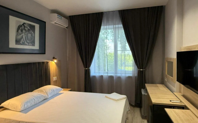 AV Mini hotel