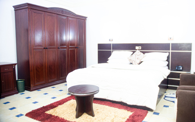 Beach Sand Hotel & Resort Hotel