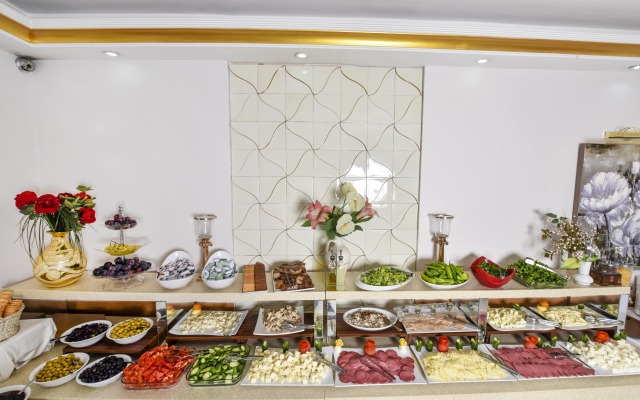 Elan Hotel