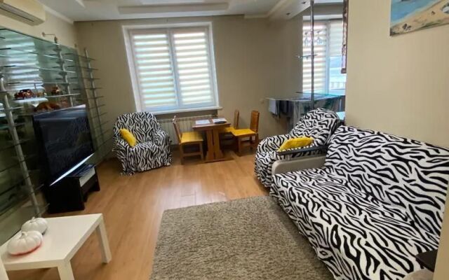 Апартаменты на Пологой Улице 31