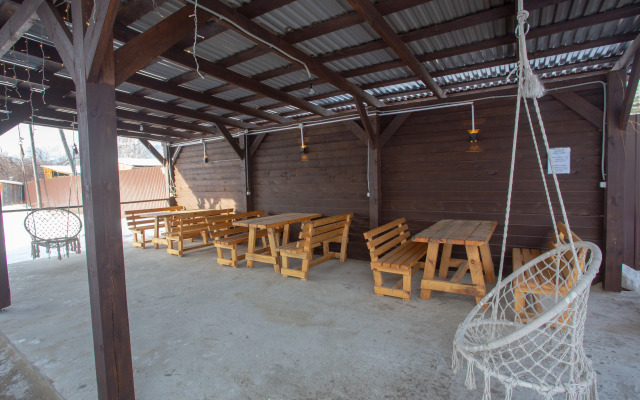 Апартаменты Уединенный дом на улице Трактовая