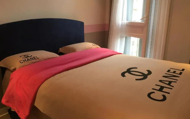 Big Apart Nanterre City Apartments