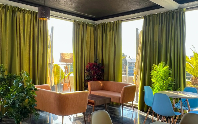 Hotel Medoviy